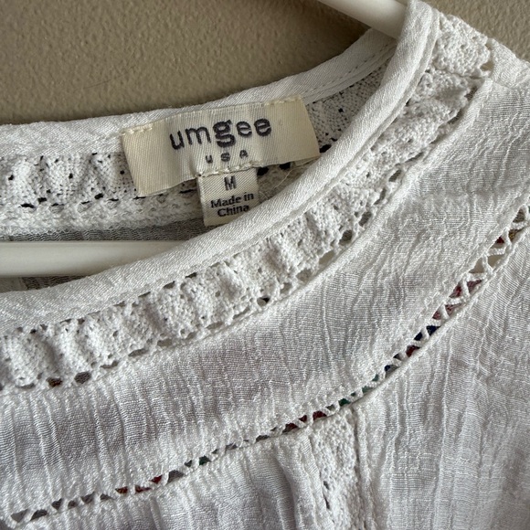 Umgee White Gauzy Blouse with Floral Embroidery - Picture 6 of 9